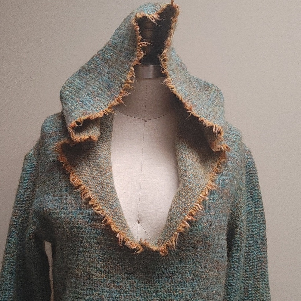 OOAK Handwoven Wool Hoodie Turquoise & Gold - Picture 9 of 17